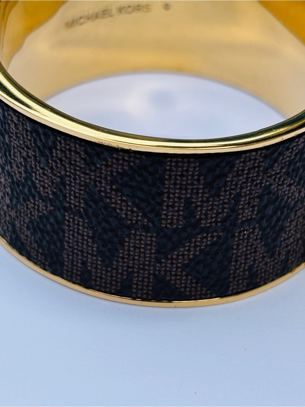Michael Kors Mott Logo Bracelet Bangle size 6-1/2” - Picture 9 of 14